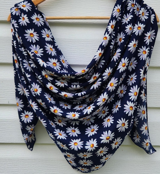 Navy Daisy