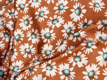 Load image into Gallery viewer, Golden Daisy
