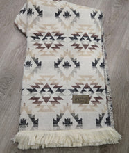 Load image into Gallery viewer, Baffin
