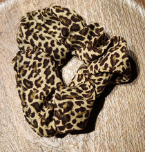 Load image into Gallery viewer, Leopards

