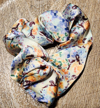 Load image into Gallery viewer, Floral Scrunchies
