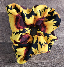 Load image into Gallery viewer, Floral Scrunchies

